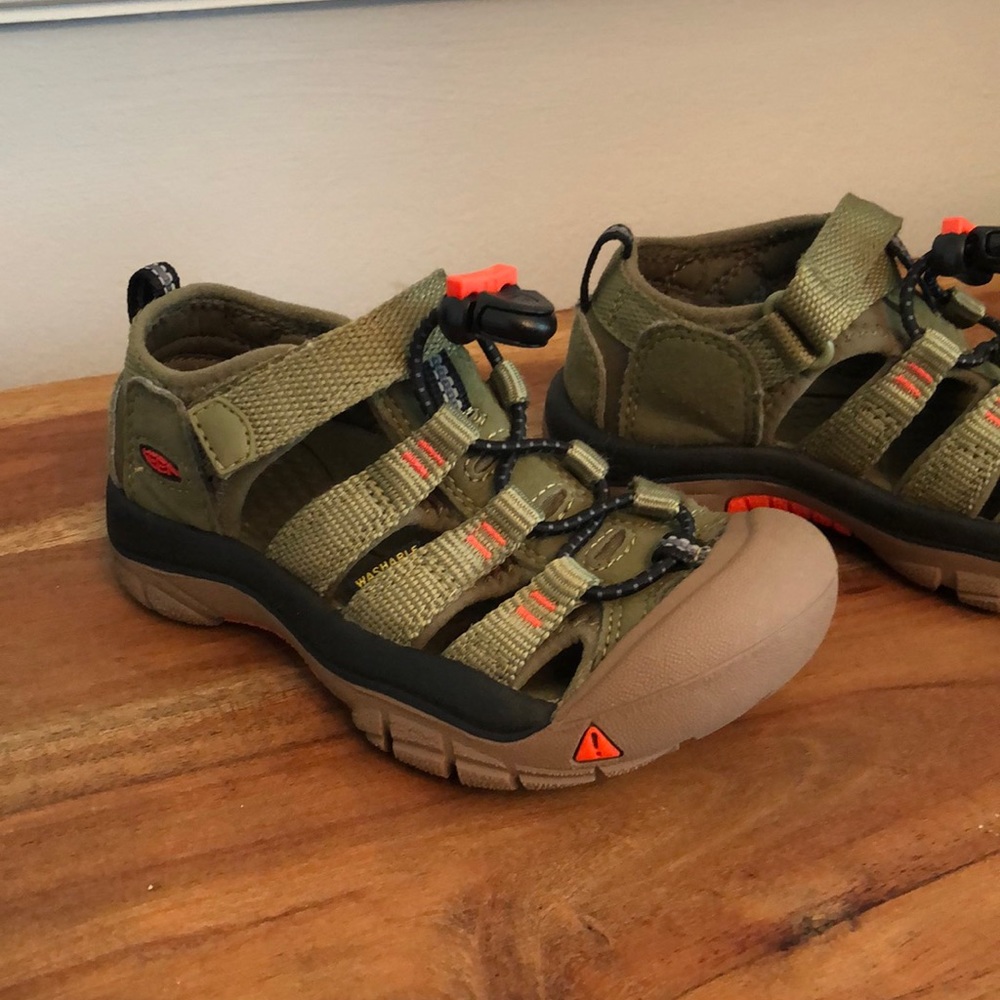 Keen toddler 10 outdoor shoes